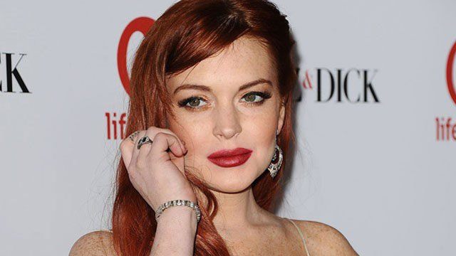 lindsay lohan punched psychic