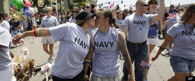 Lesbian Navy Couple