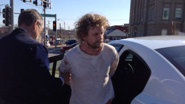 Kade Reaves Stringfellow being re-captured, Missouri inmates.