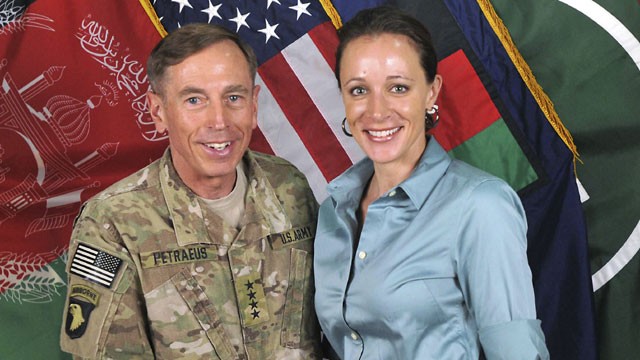David Petraeus, Paula Broadwell