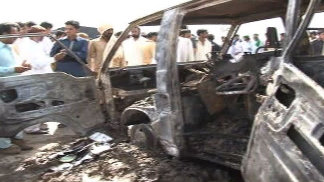16 Children Die in Pakistan Bus Fire, Pakistan