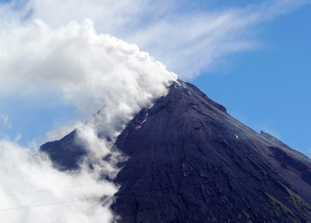 Mount Mayon, Volcano
