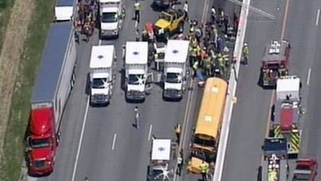 Kentucky Bus Crash Injures 35
