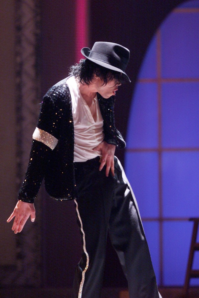 Michael Jackson, Moonwalk, YouTube, Video, MJ Live, MJ