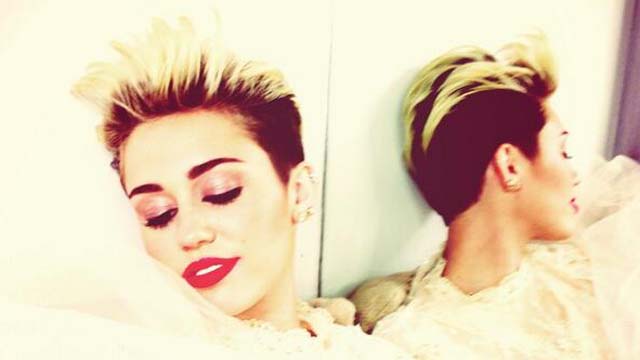 Breaking Bad Miley Cyrus Coughing, Breaking Bad Too Much Coughing, Miley Cyrus Too Much Coughing Breaking Bad, Miley Cyrus Disses Breaking Bad, Miley Cyrus Rolling Stone Interview Breaking Bad