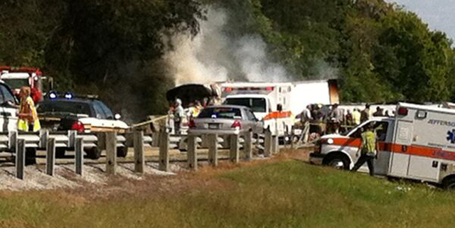 Jefferson County Bus Crash, Tennessee Bus Crash, Six people killed in Tennessee Bus Crash, Interstate 40 bus crash. 