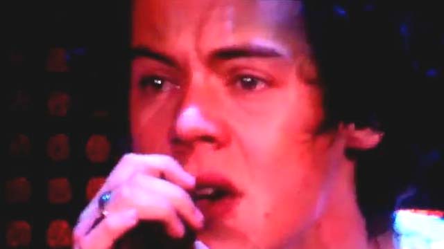 Harry Styles Crying at Concert, Harry Styles Cries on Stage, One Direction Concert Harry Styles Crying, Harry Styles Crying Over Again Video