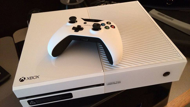 White Xbox One 