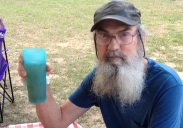 Si cup, Si Robertson cup, Si Duck Dynasty, Si Vietnam, Si episode