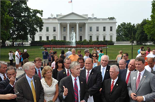 Trey Gowdy at a news conference outiside the White House with fellow freshmen Republicans in January of 2011. (Getty)