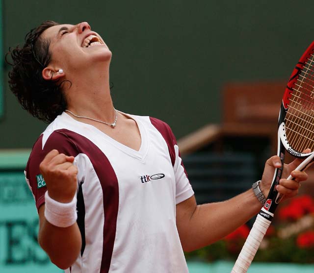 Suarez Navarro defeated Amélie Mauresmo in his first ever Grand Dlam in 2008 at Roland Garros. (Getty)