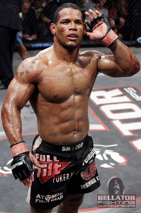 Ex-Bellator Middleweight Champ Hector Lombard Signs With UFC