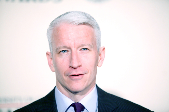 Anderson Cooper Rips Star Joness ‘gay For Ratings Accusation 3511