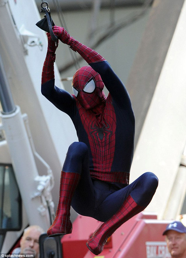 Take A Peek At These Pics from ‘The Amazing Spider-Man 2’ | Heavy.com