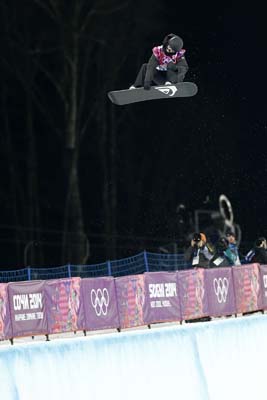 2014112_461604893-051Iouri Podladtchikov Wins Gold Shaun White Snowboarding Snowboarder Sochi Gold Iouri Podiadtchikov Parents Celebration Gold Medal