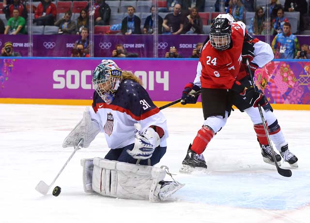 Jessie Vetter Natalie Spooner Save Team USA Team Canada