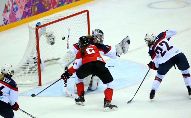 Jessie Vetter For Team Canada Goal Sochi