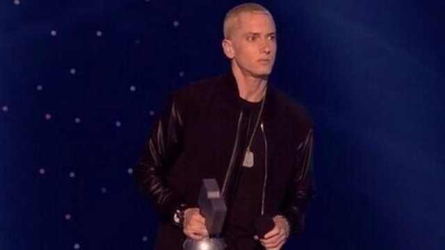 Eminem: 'Rap God' & 'Berzerk' at MTV EMA 2013 (Video): Photo