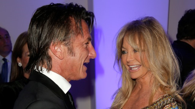 Photos: Sean Penn & Friends Help Haiti Home Celebrity Pics 