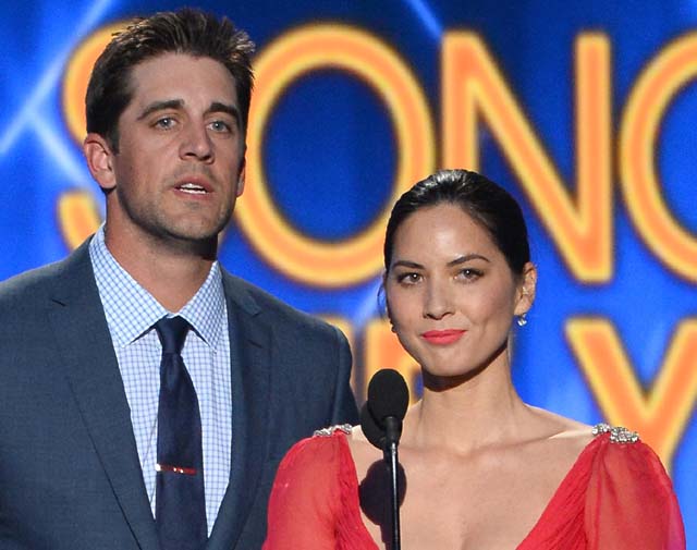 aaron rodgers and olivia munn