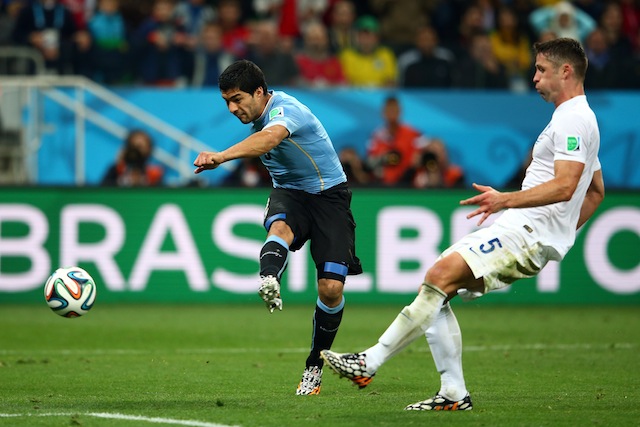 Luis Suarez, Luis Suarez goal, Uruguay vs. England