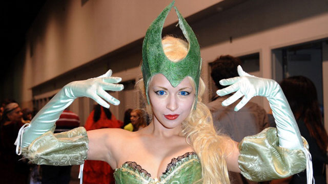 PHOTOS The Hottest Cosplay Of WonderCon 201