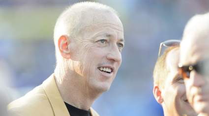WATCH: Jim Kelly Receives Standing Ovation at the 2015 NFL Draft