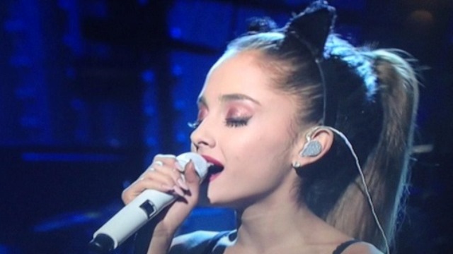 WATCH: Ariana Grande Sings Break Free On Saturday Night Live