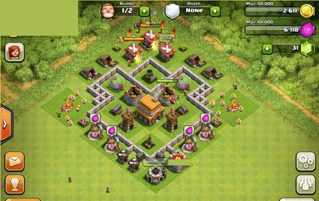'Clash of Clans' Builder: Best Town Hall 4 Layouts | Heavy.com