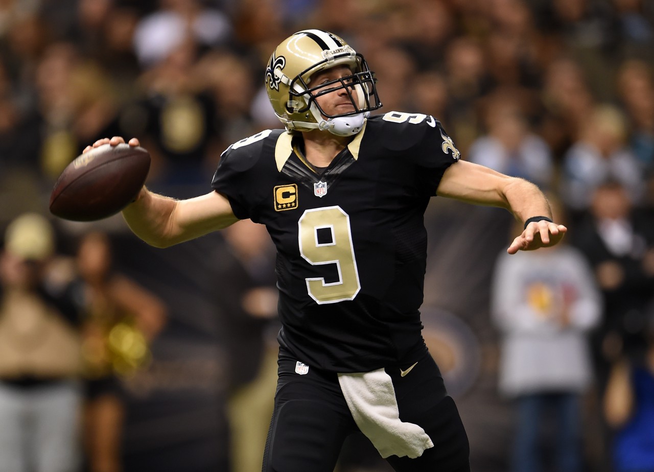 WATCH Drew Brees Ties NFL Record with 7th Touchdown Pass