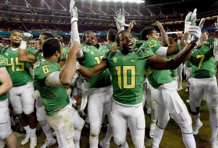 WATCH: Oregon Players Chant ‘No Means No’ to Beat of FSU War Chant
