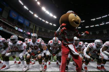 WATCH: Ezekiel Elliott Races 85 Yards for an Ohio State TD