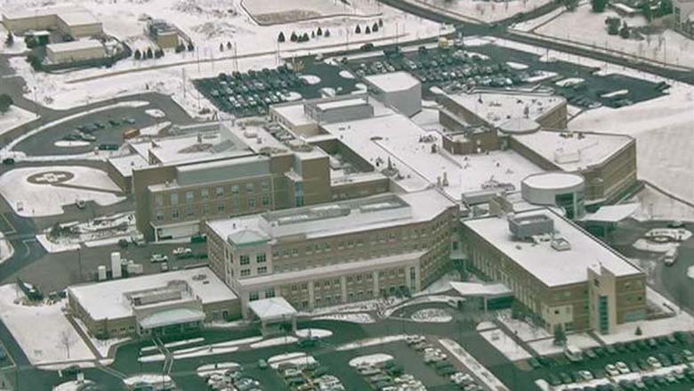 The hospital during the lockdown. (Screengrab via NBC Chicago)