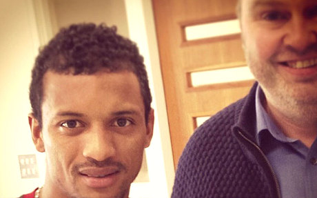 Posing with United winger Nani (Instagram: @Taakjaer)