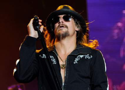 WATCH: Kid Rock Performs at Daytona 500