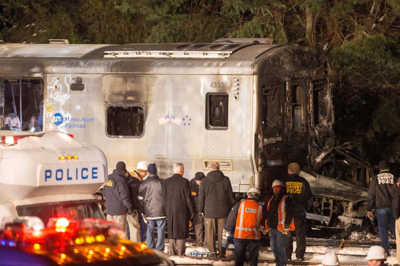 Jeep Cherokee Valhalla New York Metro North Crash Dead Victims.
