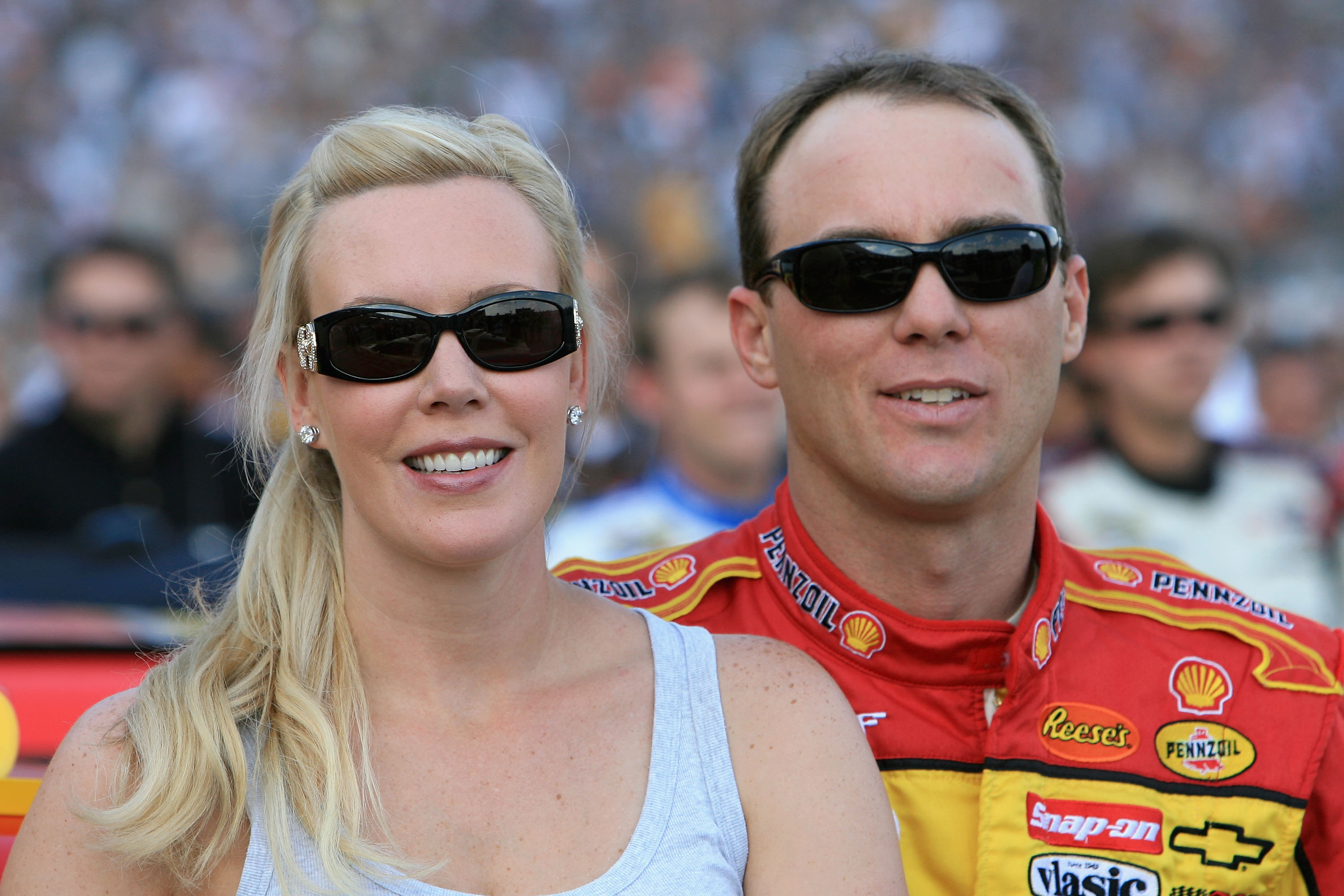 VIDEO: DeLana Harvick- NASCAR Kevin Harvick's Wife (Bio, Wiki)