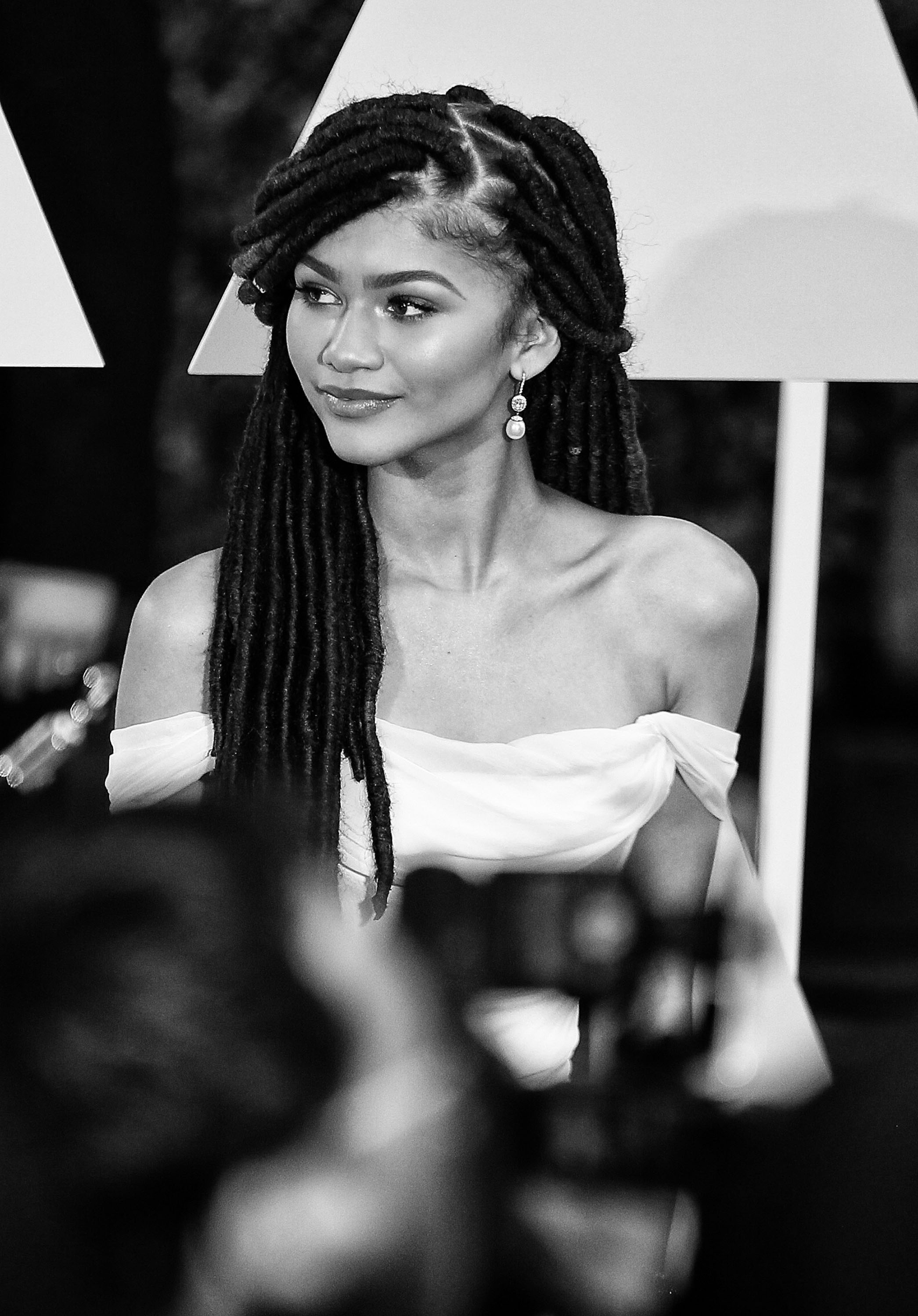 Zendaya Coleman Oscar Dreads 5 Fast Facts