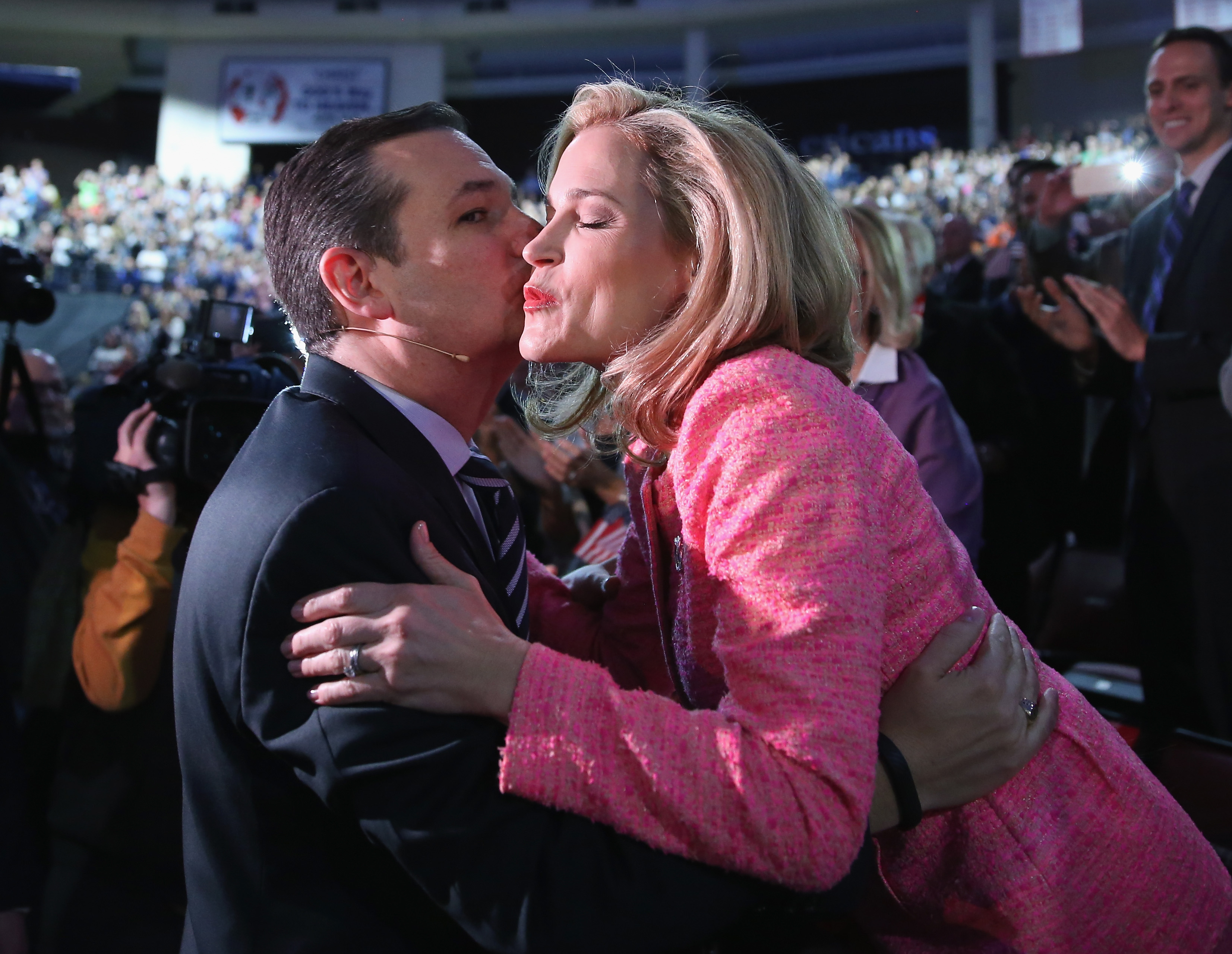 Sen. Ted Cruz (R-TX) kisses his wife before walking onstage to speak at Liberty University to announce his presidential candidacy. (Getty)
