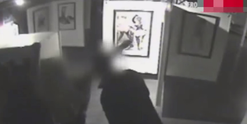 WATCH Couple Caught Having Sex In Erotic Museum Heavycom