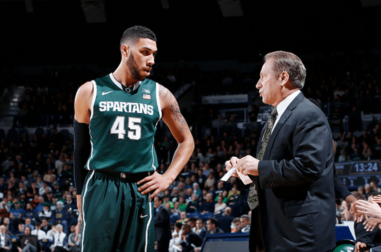 Head coach Tom Izzo of the Michigan State Spartans talks to Denzel Valentine #45 during the ACC/Big Ten Challenge against the Notre Dame Fighting Irish at Purcell Pavilion on December 3, 2014 in South Bend, Indiana. The Irish defeated the Spartans 79-78. (Getty)