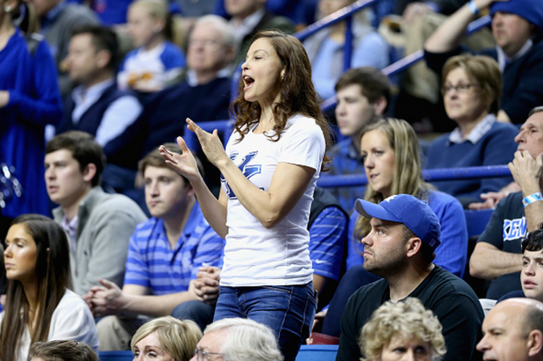 Ashley Judd watches the Kentucky Wildcats game against the Florida Gators at Rupp Arena on March 7, 2015 in Lexington, Kentucky. Kentucky won 67-50 to finish the regular 31-0. (Getty)