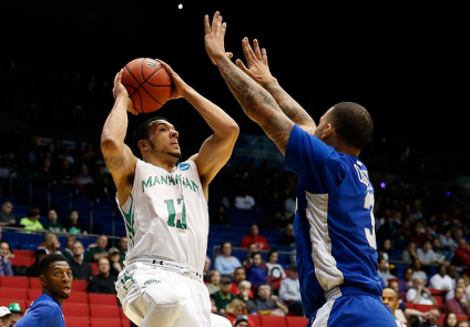 Manhattan vs. Hampton: Score, Stats & Highlights