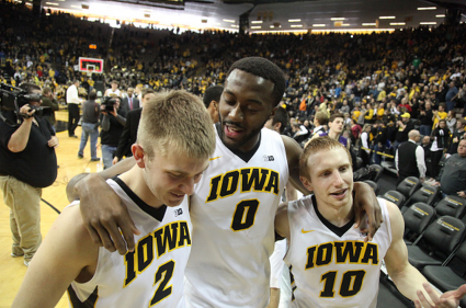 How to Watch Iowa vs. Davidson Live Stream Online