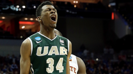 How to Watch UCLA vs. UAB Live Stream Online