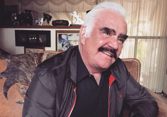 Roberto Esquivel Vicente Fernandez S Doctor Meet The Person Who Saved His Life 3 Times Heavy Com