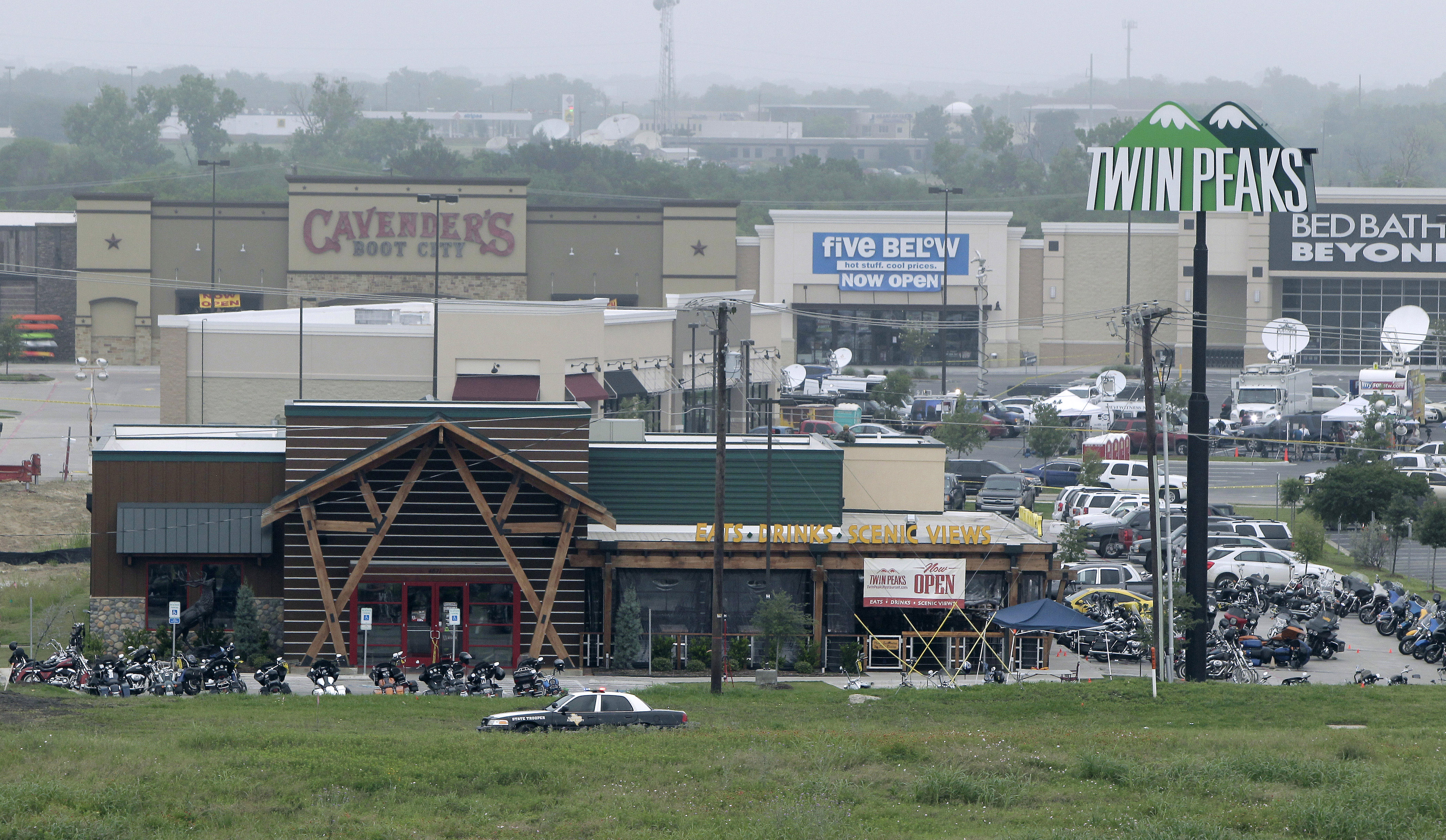 The scene of a shootout in Waco, Texas at the Twin Peaks restaurant that left 9 dead and 18 wounded. (Getty)