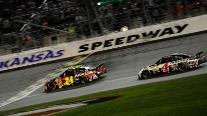 NASCAR Kansas 2015: SpongeBob SquarePants 400 Time & TV