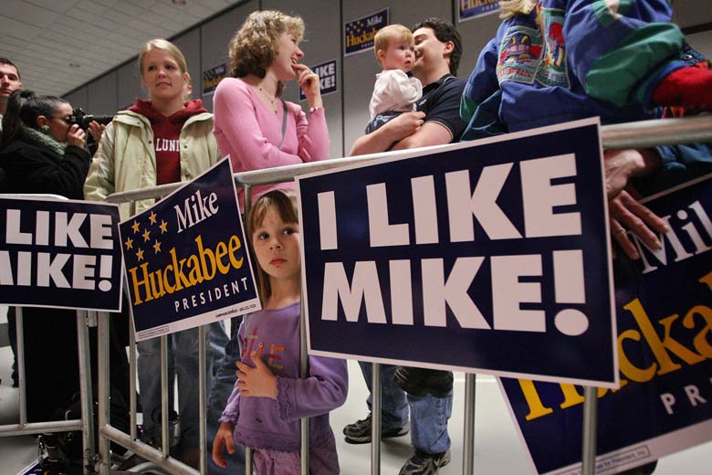 Mike Huckabee, Mike Huckabee Family, Mike Huckabee Twitter, Mike Huckabee Facebook, Mike Huckabee Wife, Mike Huckabee Family, Mike Huckabee Republican Debate 2015, Mike Huckabee 2016, Republican Presidential Debate Candidate 2015, Mike Huckabee Net Worth