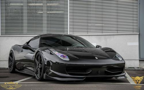 Manny Pacquiao owns a  a Ferrari 458 Italia worth $255,000. (Twitter- Luxurry_cars)